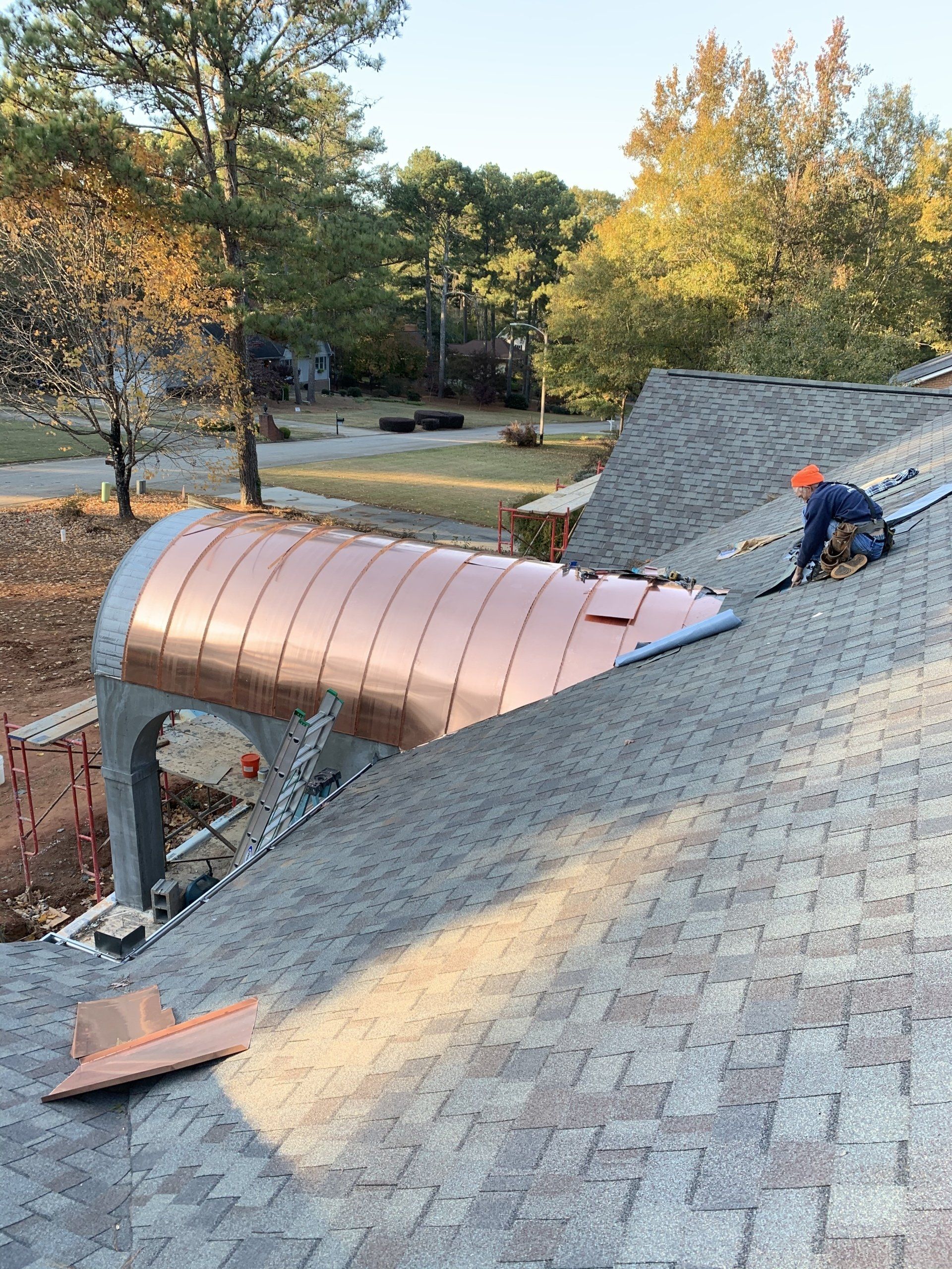 M.R. Roberson Roofing image