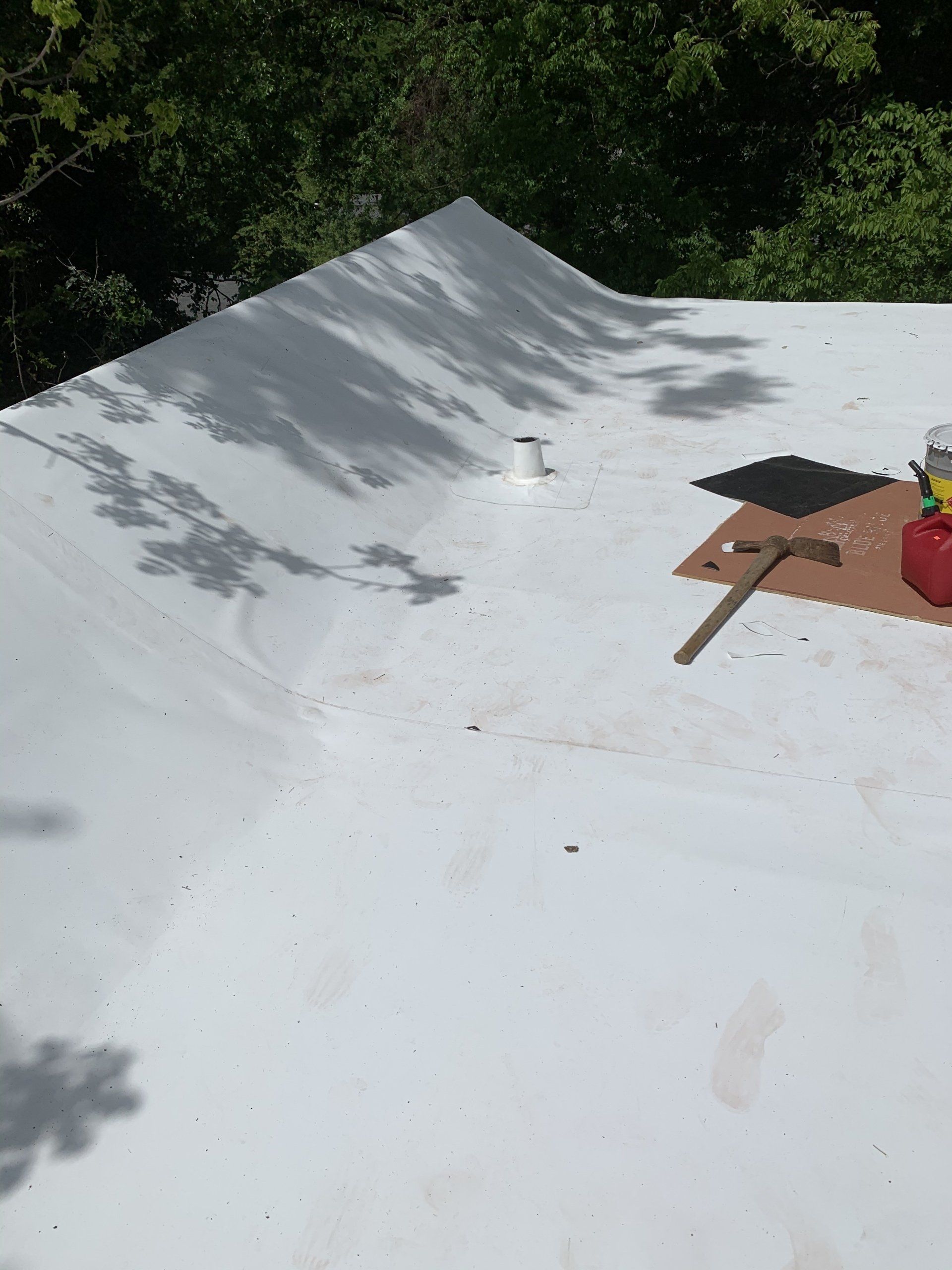 M.R. Roberson Roofing image