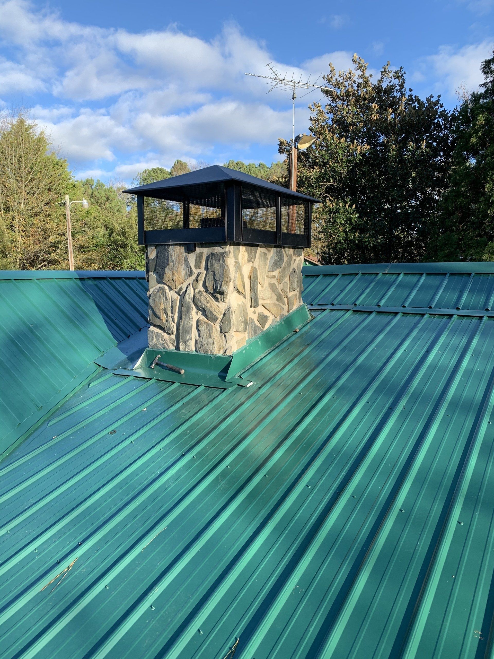 M.R. Roberson Roofing image