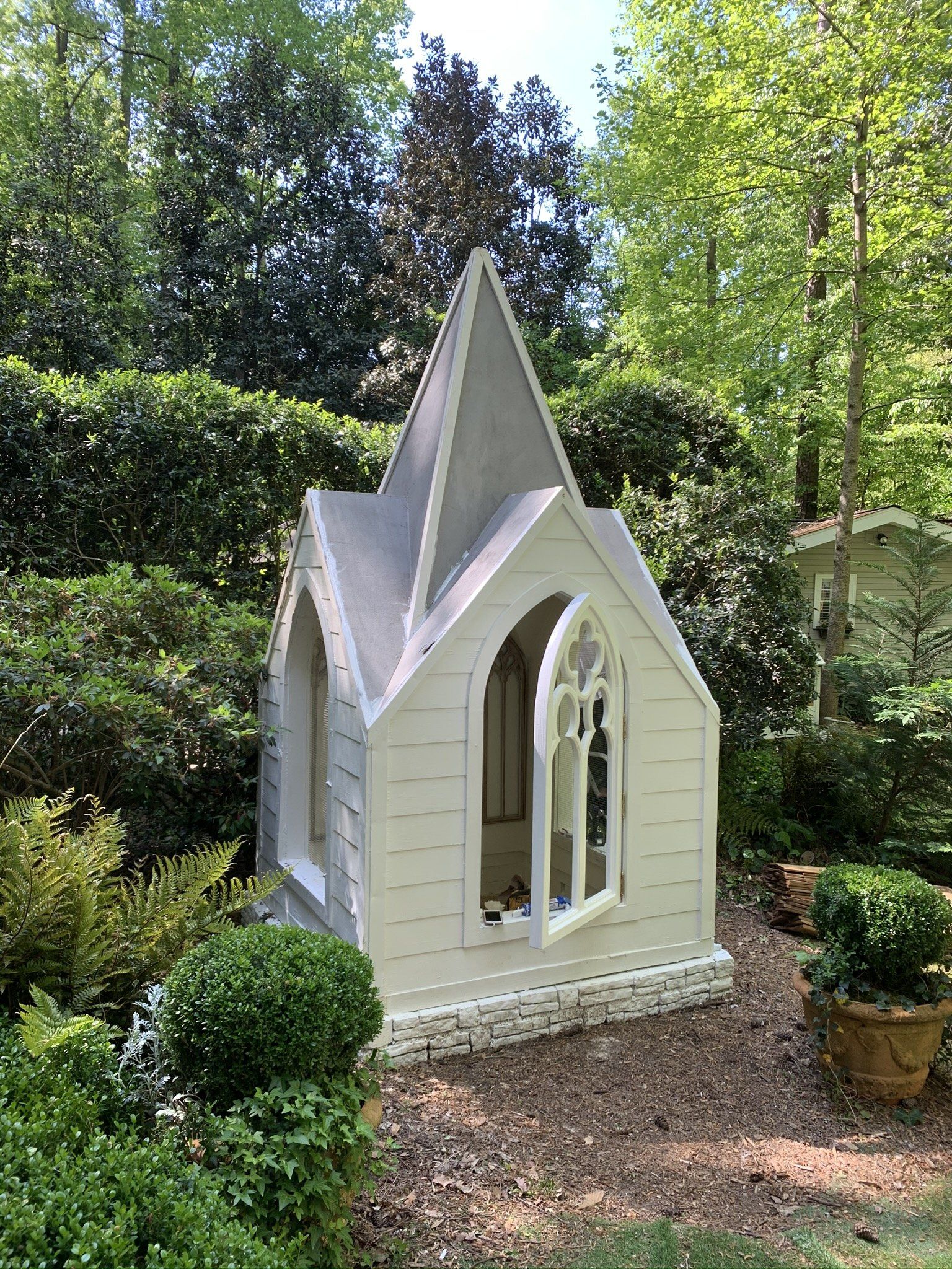 M.R. Roberson Roofing image