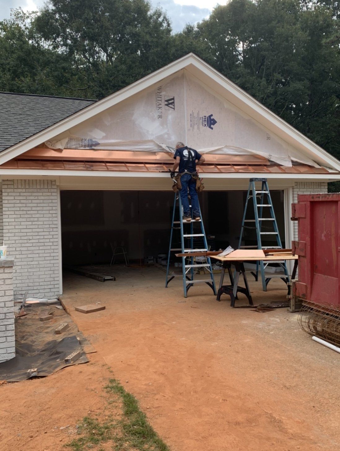 M.R. Roberson Roofing image