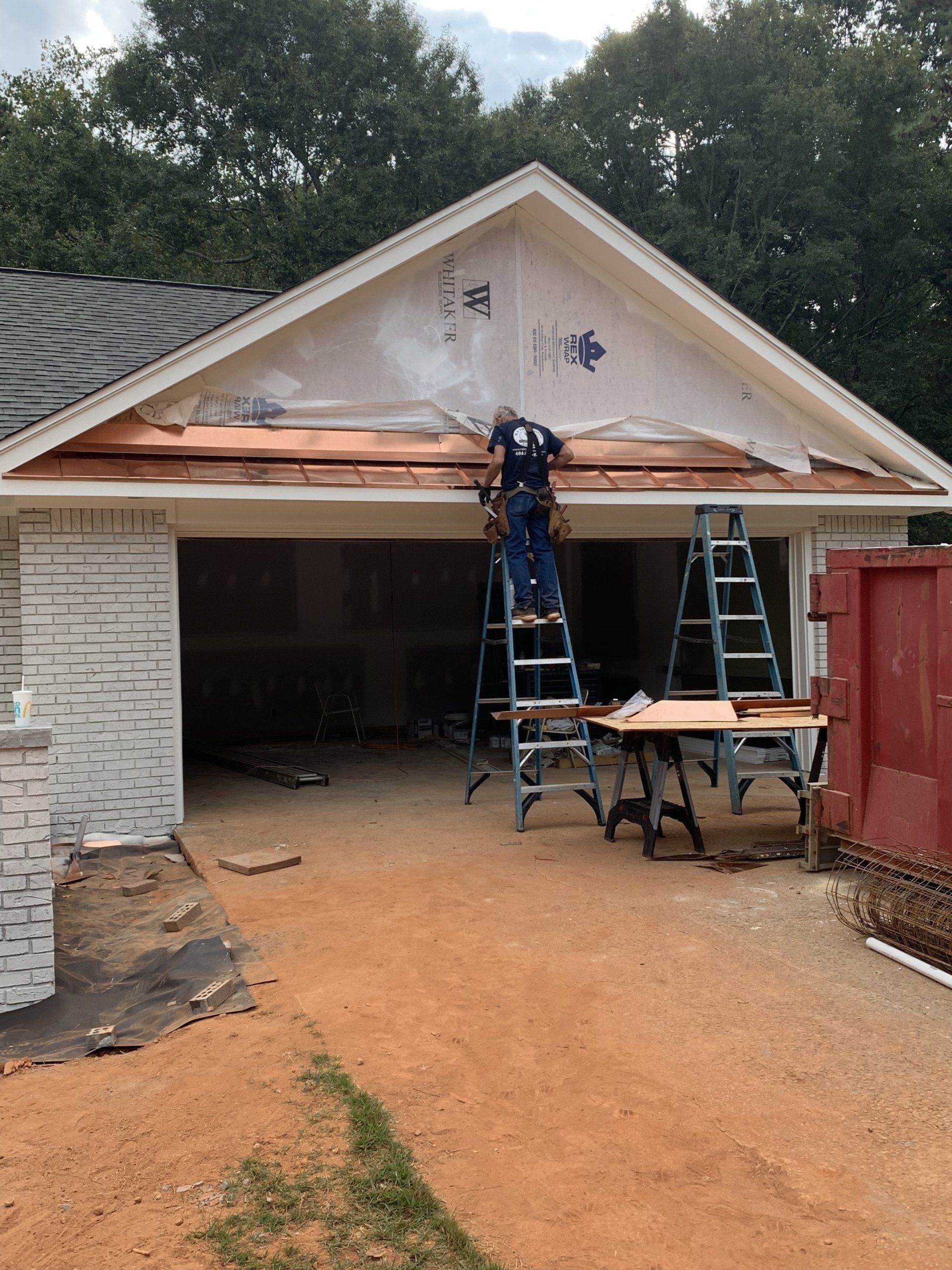 M.R. Roberson Roofing image