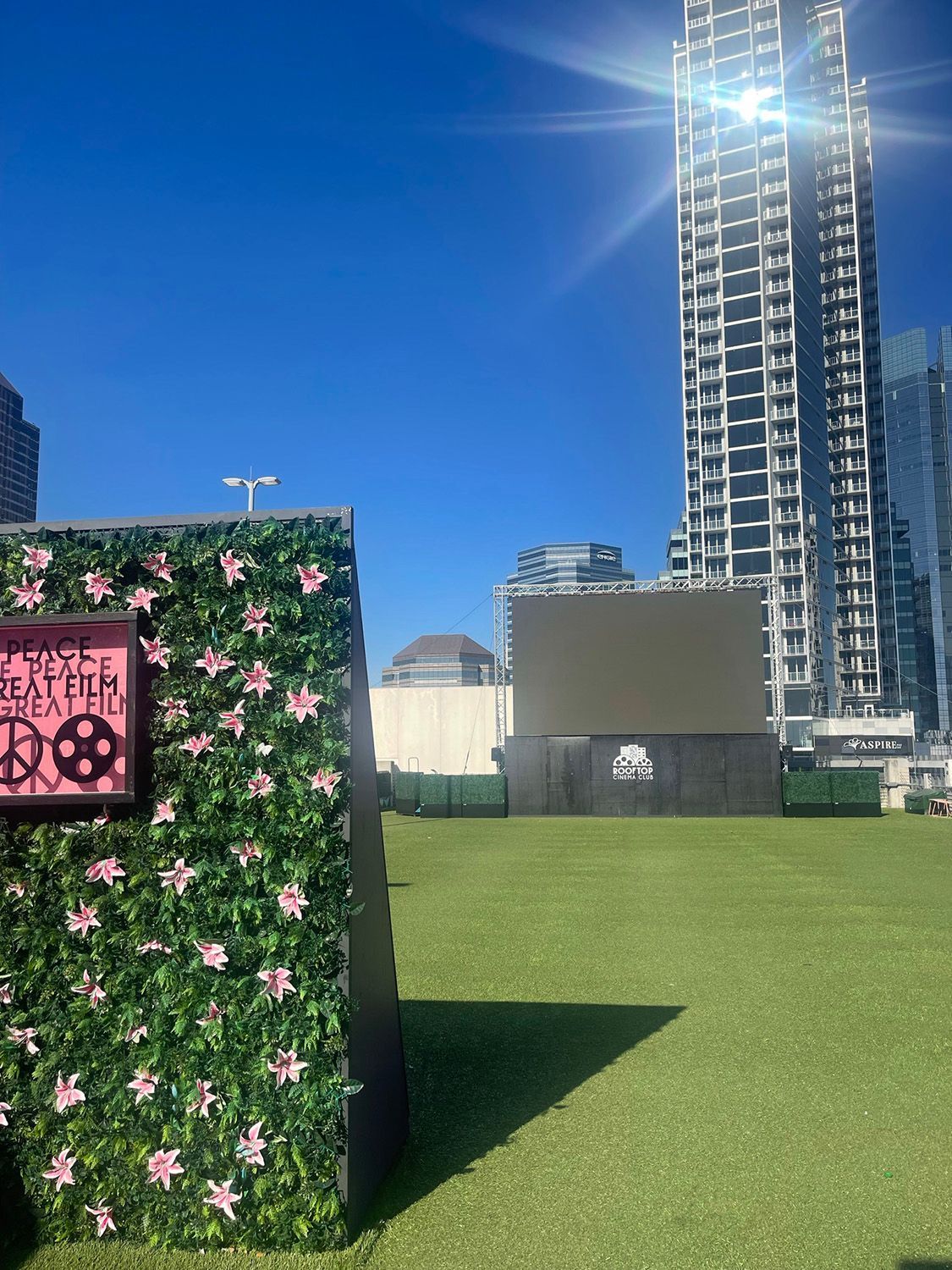 Empty rooftop cinema