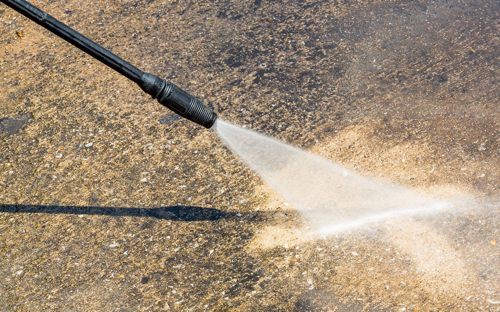 Pressure washer nozzle