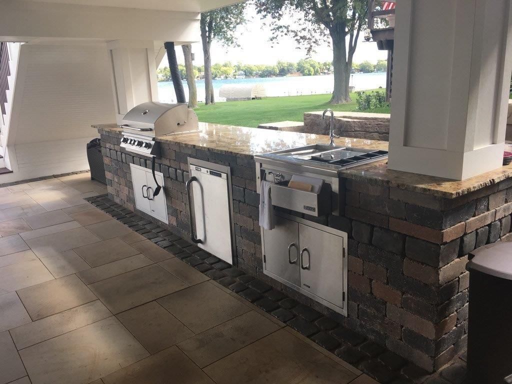 Outdoor kitchen