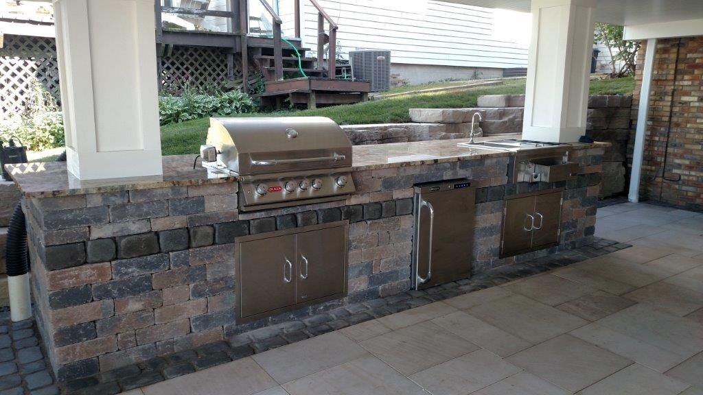 Outdoor kitchen
