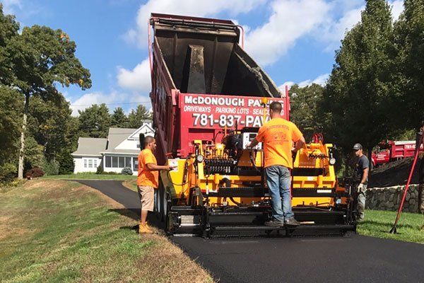 Asphalt Paving Service