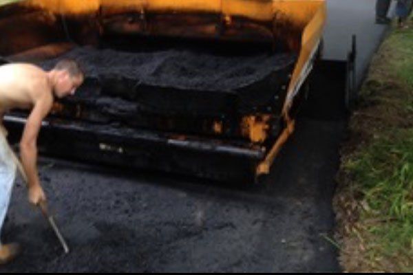 Asphalt Paving Service
