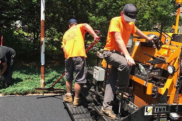 Asphalt Paving Service
