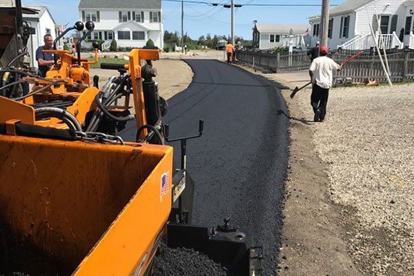 Asphalt Paving Service