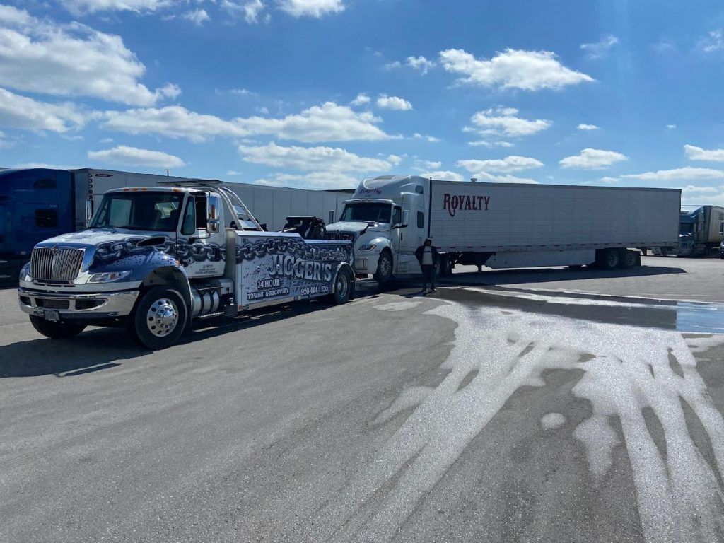 24/7 Emergency Towing Services Chilton, WI