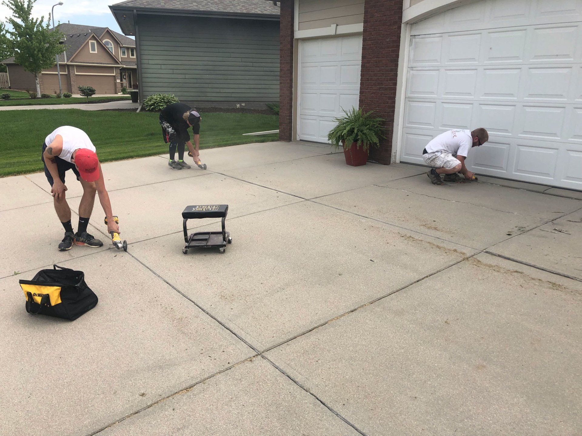 Driveway Caulking Driveway Crack Repairs Papillion, NE Omaha, NE