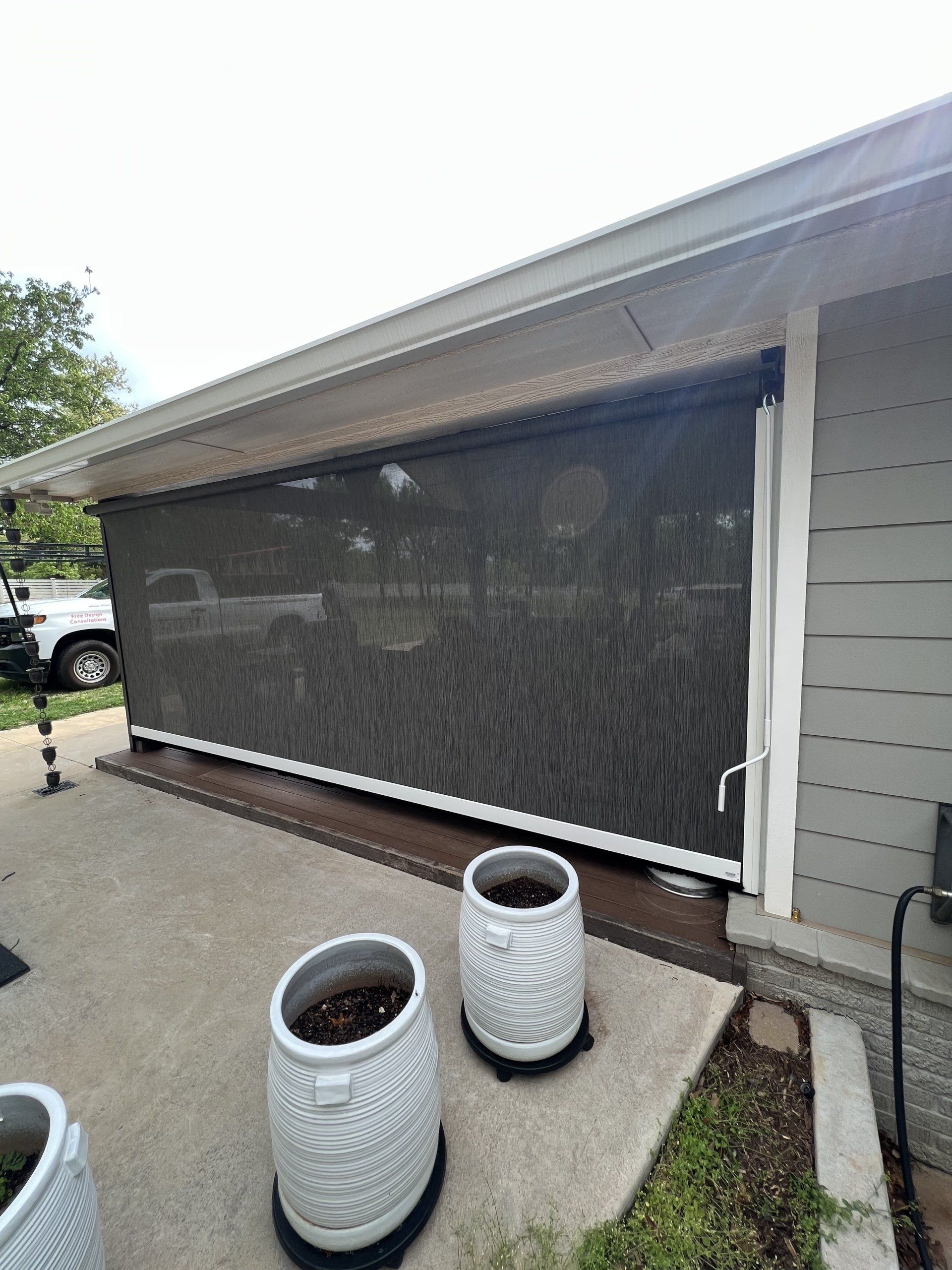 Retractable screens