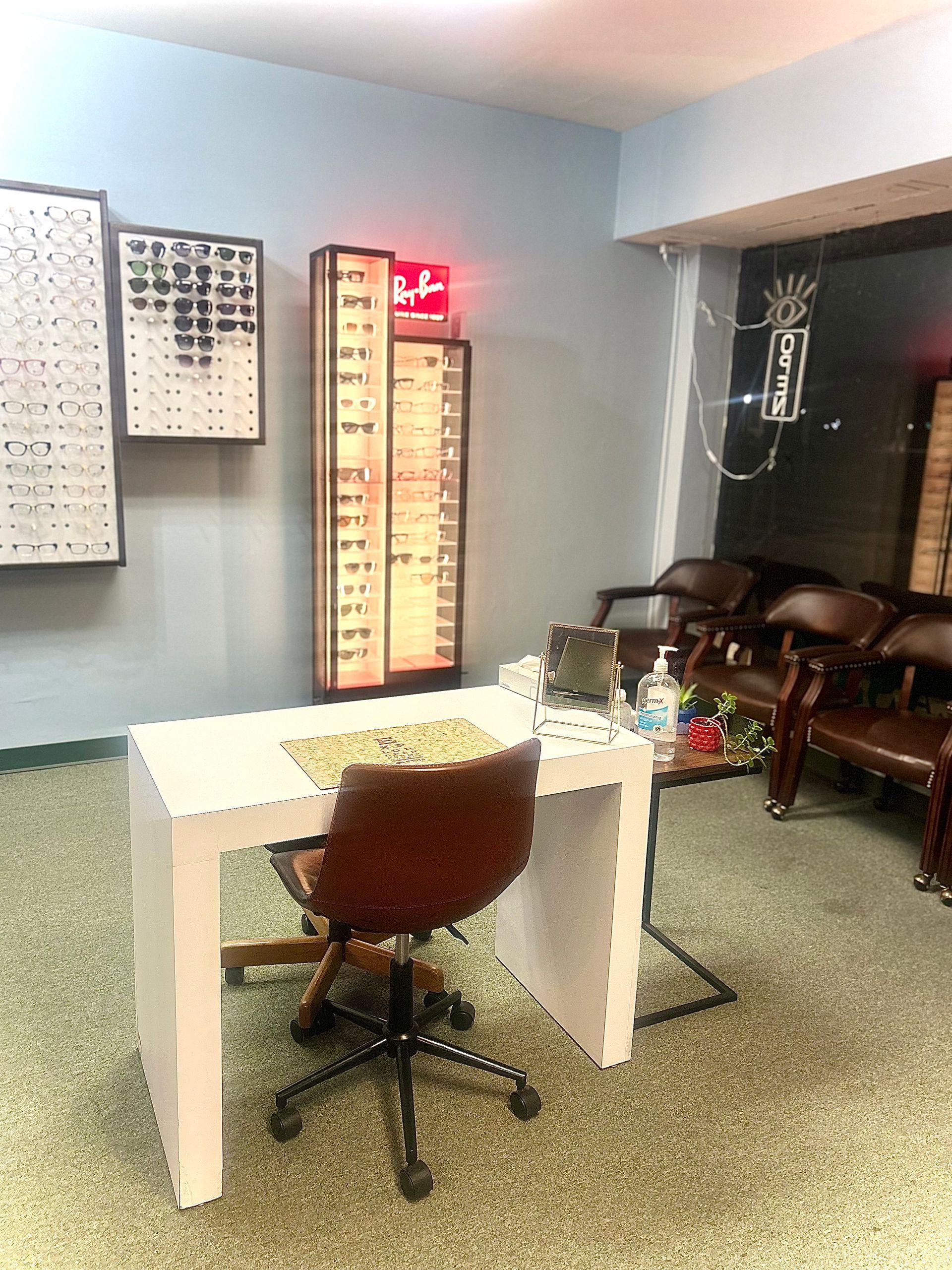Eye Clinic