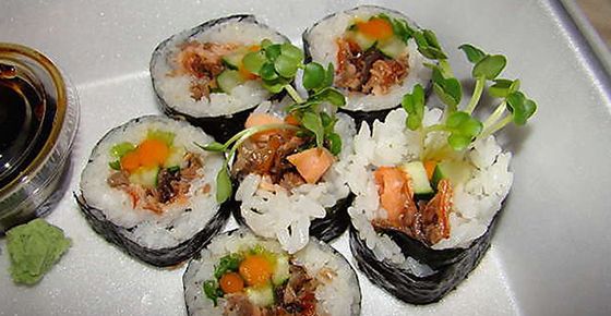 Fresh japanese rolls