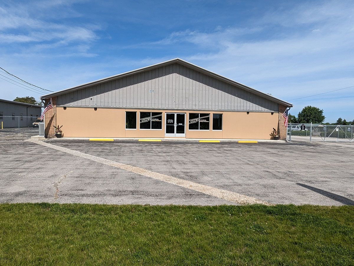 Tong's Air Conditioning, Heating & Plumbing, Inc. building's spacious facade
