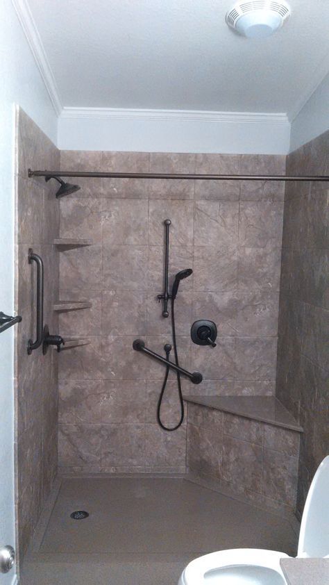 Good-looking shower design