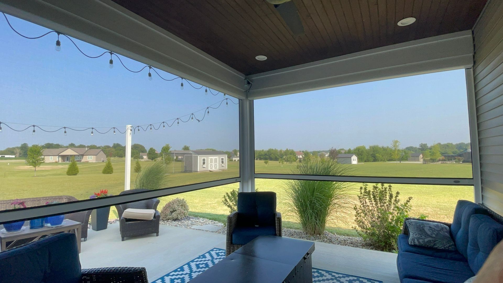 Motorized retractable screens