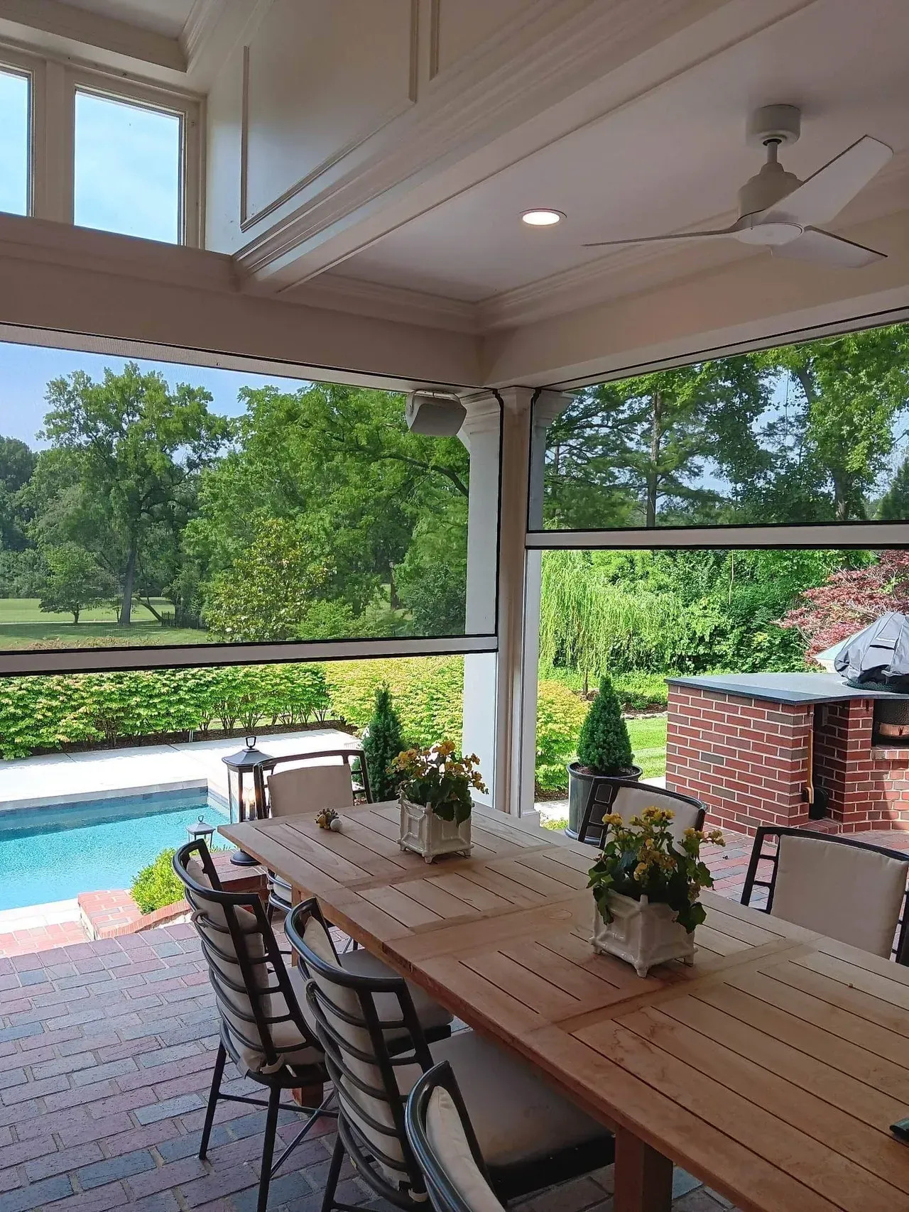 Motorized retractable screens