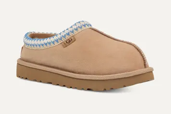 Ugg Tasman sand