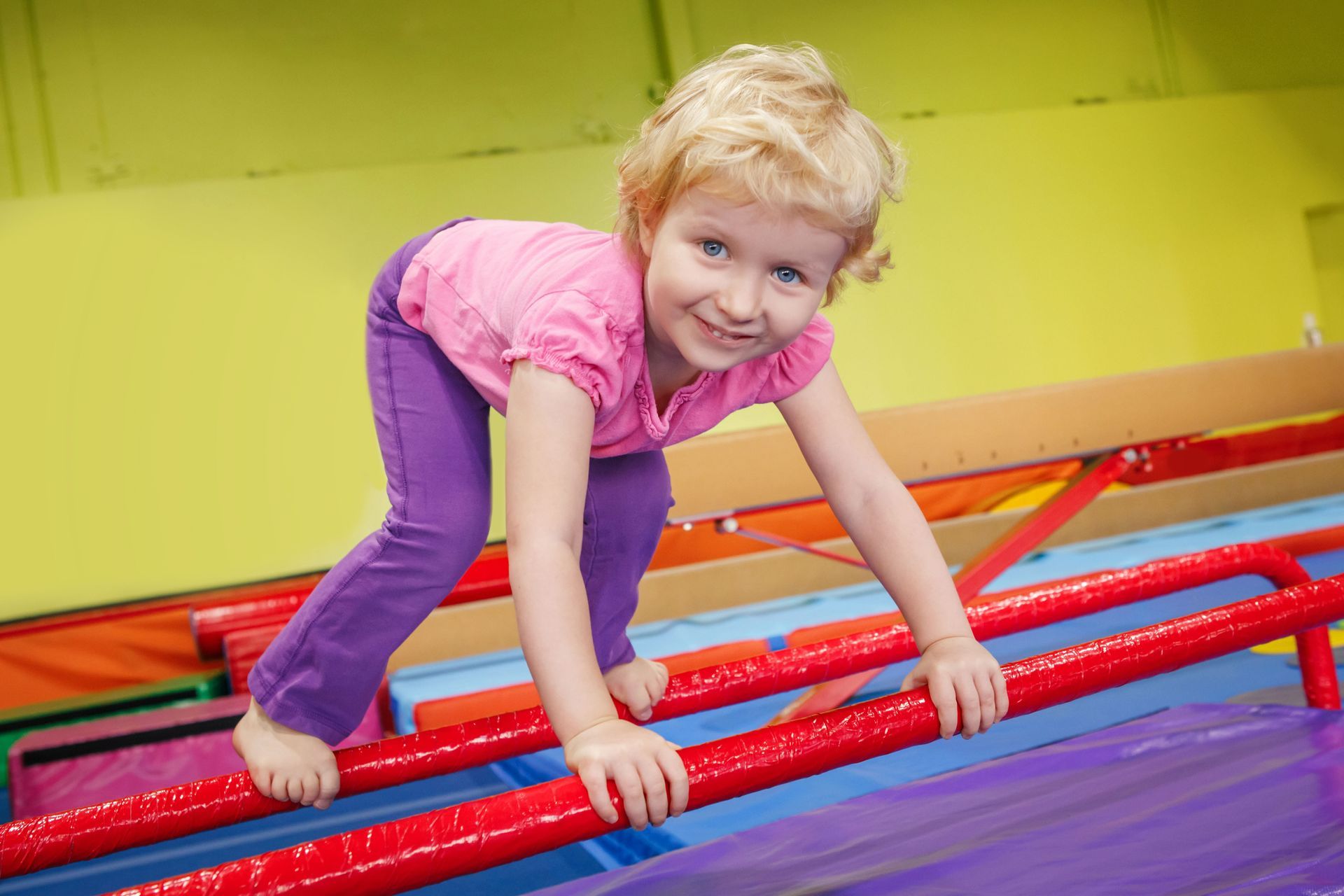4 Signs Your Child Is Ready for a Preschool Gymnastics Program