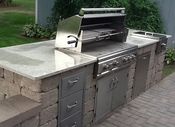 Outdoor kitchen