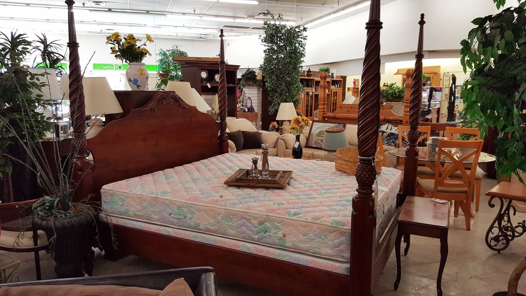 Flip Consignment, LLC Photo Gallery Peoria, AZ