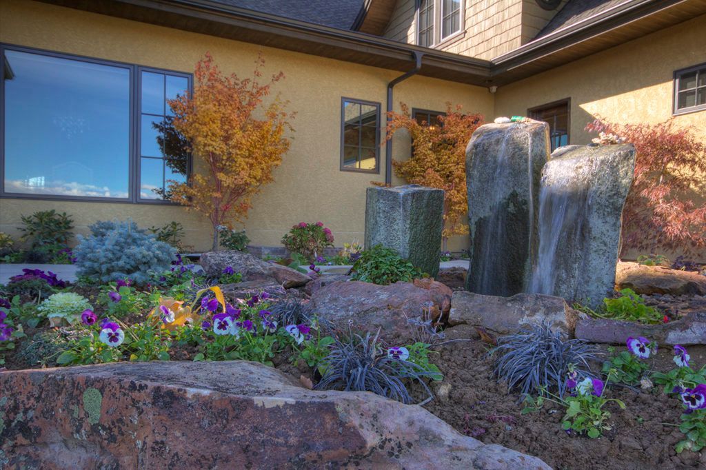 Basalt column fountain