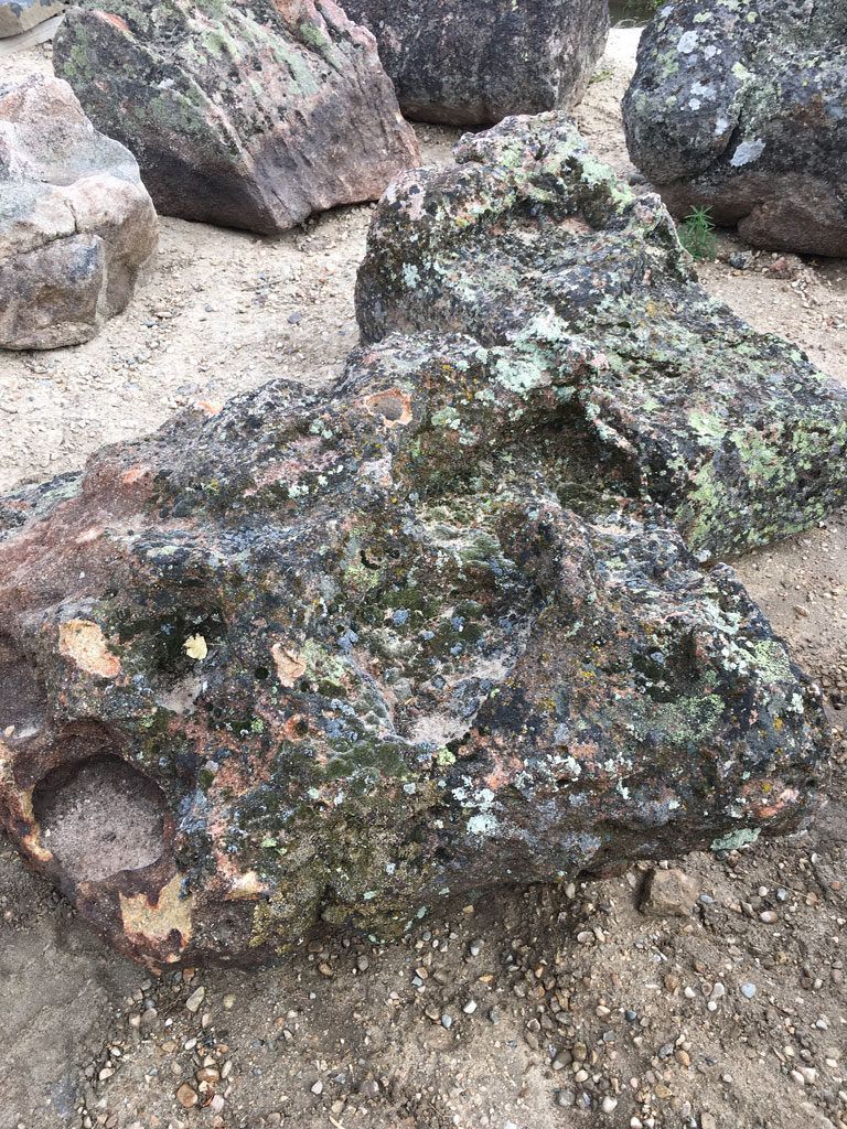 Bubbler mountain stone