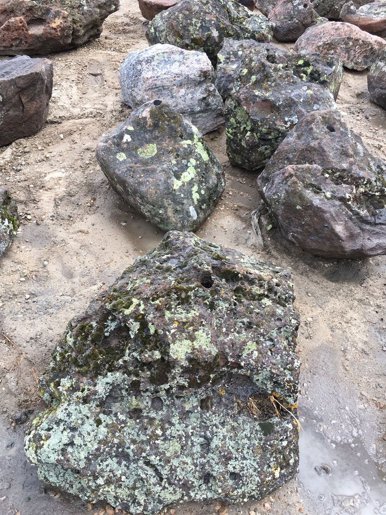 Bubbler mountain stone