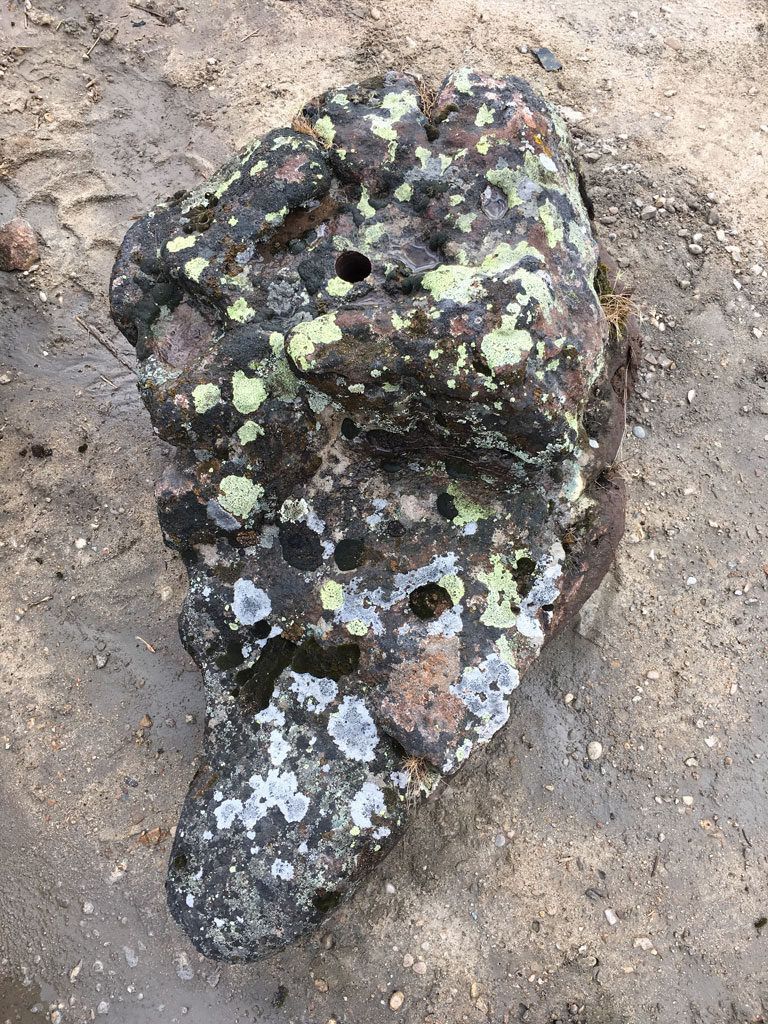 Bubbler mountain stone
