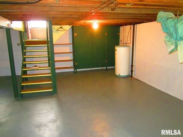 1528 W Monroe Street