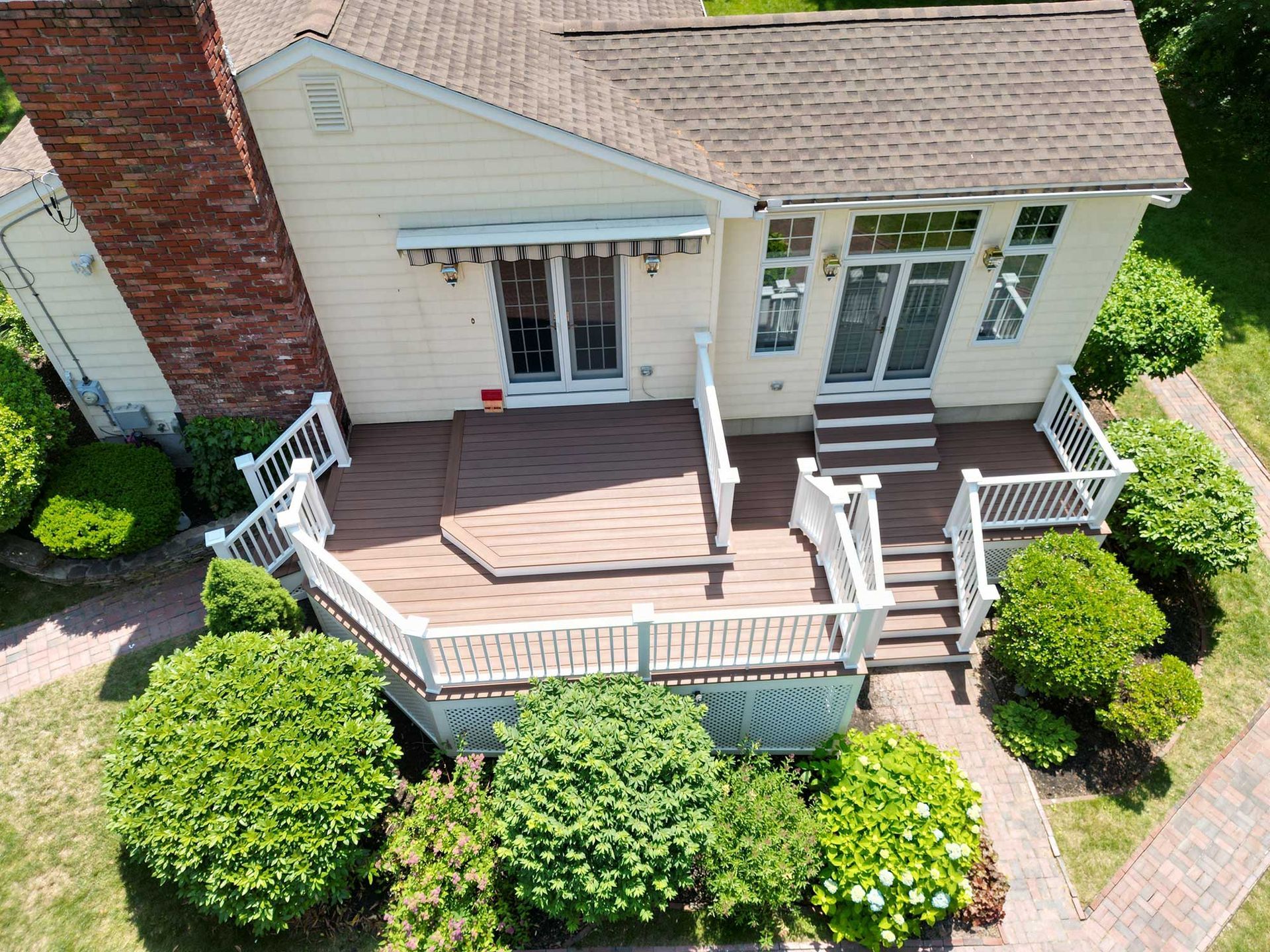 A picture of an image holder on a white background.