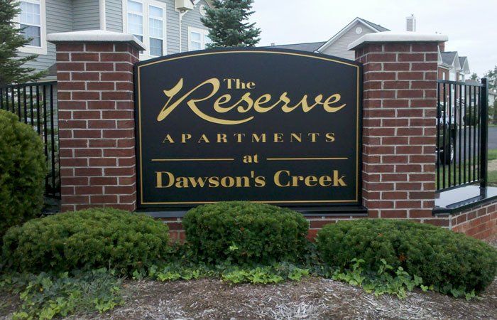 Non-illuminated sign