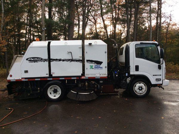 Xpress Sweeping sweeper truck