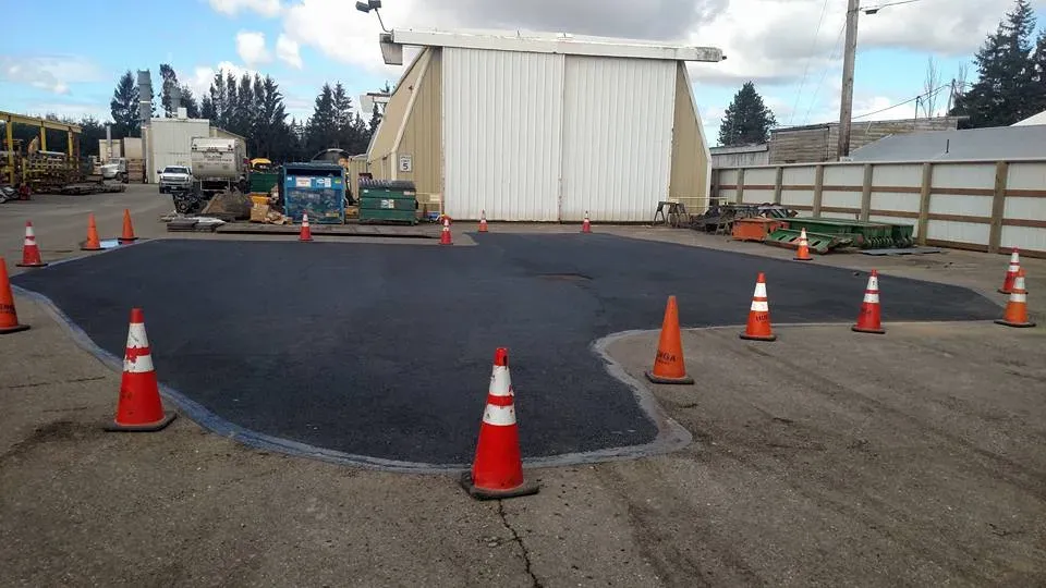 Asphalt Patching & Asphalt Paving