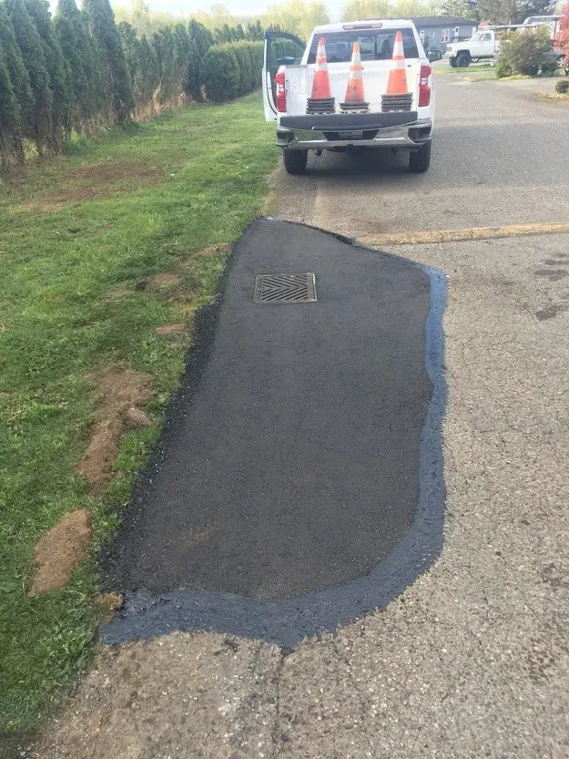 Asphalt Patching & Asphalt Paving