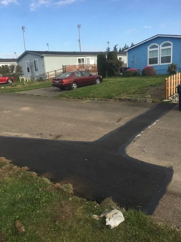 Asphalt Patching & Asphalt Paving