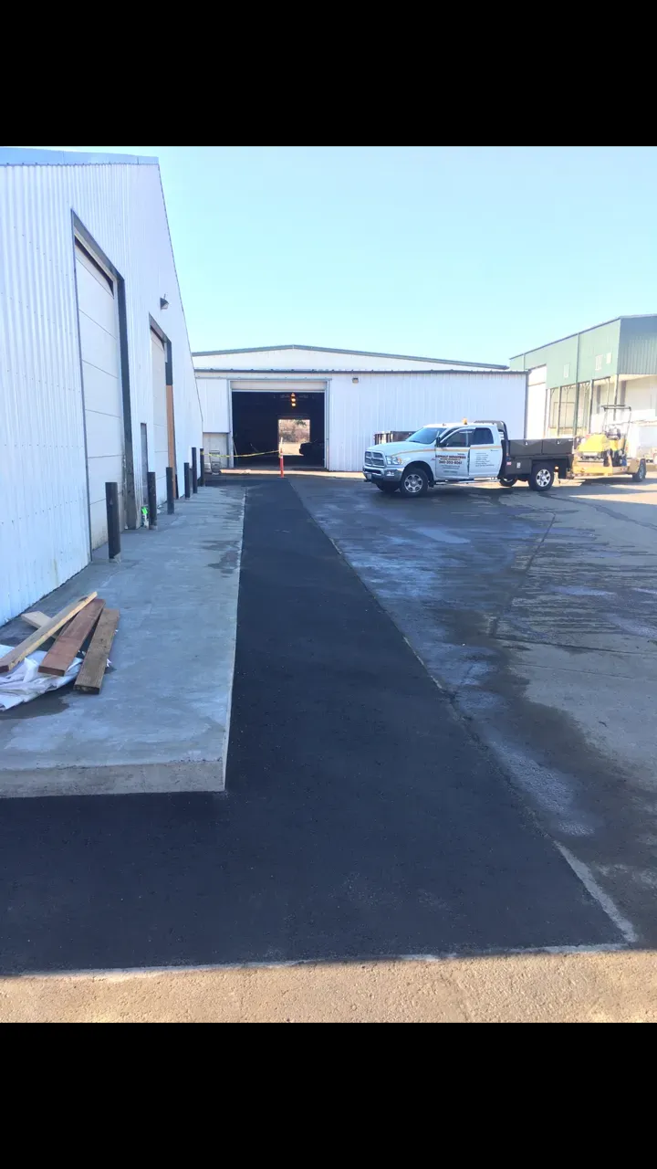 Asphalt Patching & Asphalt Paving