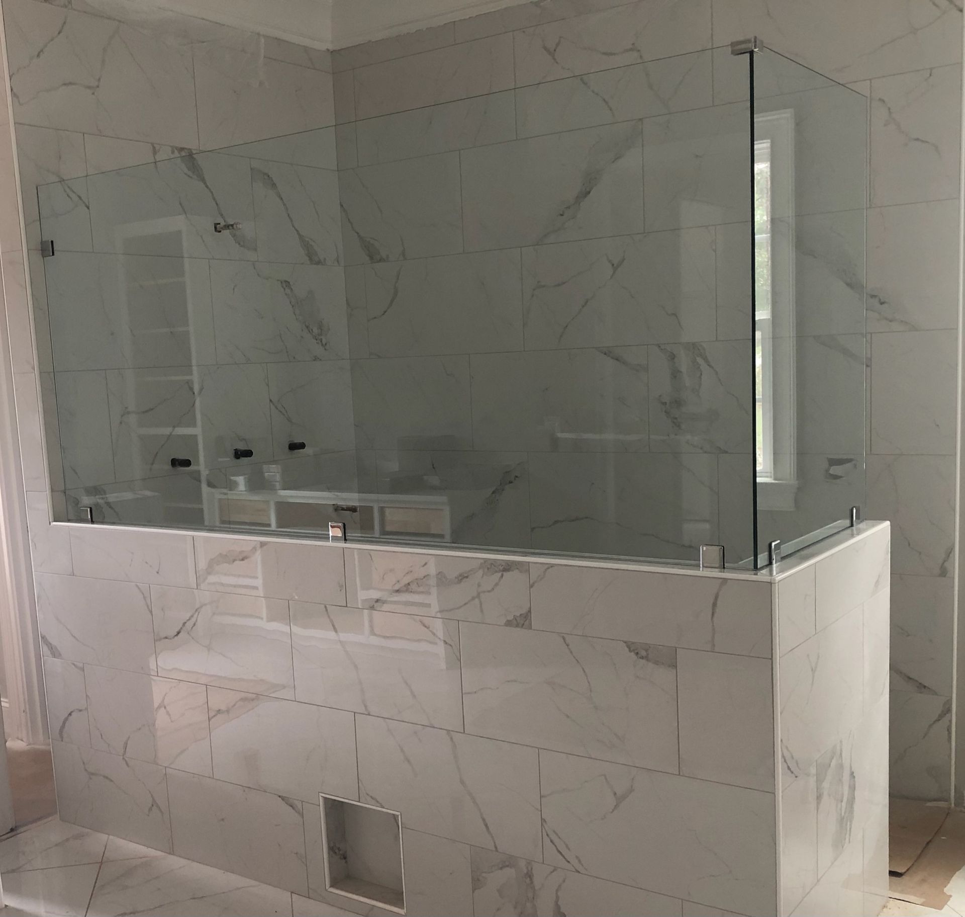 Shower glass installation