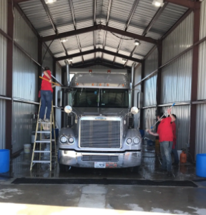 Fleet Truck Cleaning