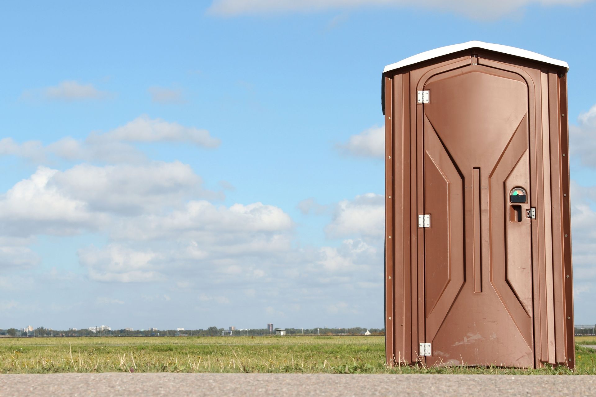portable toilet rental services