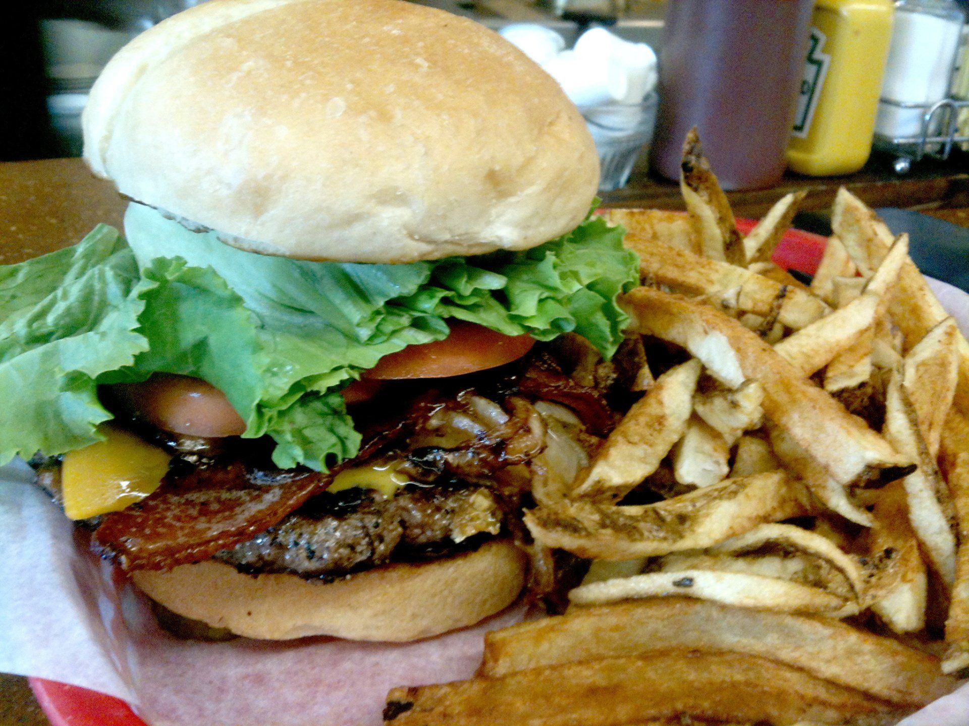 Best Burgers Duluth, MN | Big Daddy's Burgers
