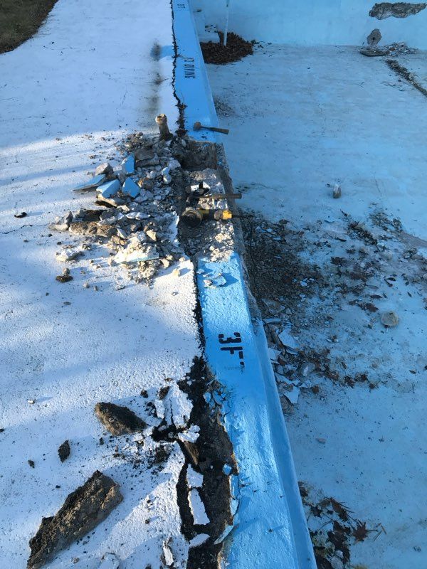 A blue pipe with the number 3f on it