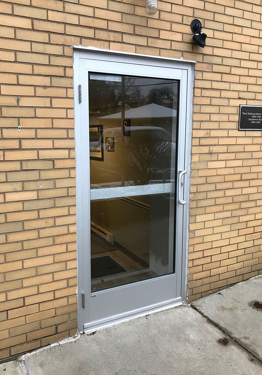 Commercial glass door