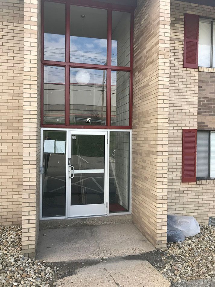 Commercial glass door