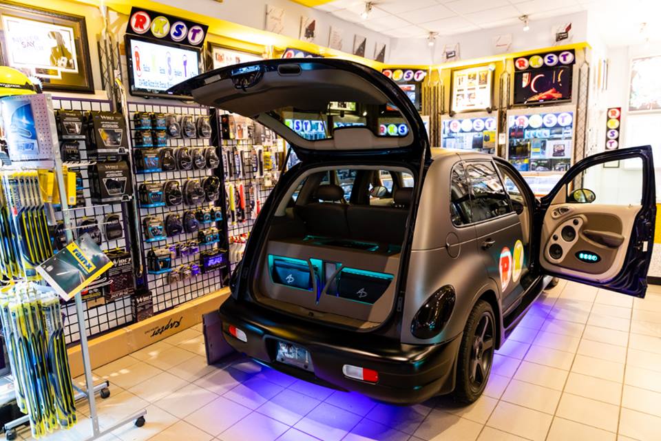 Car installed with audio system