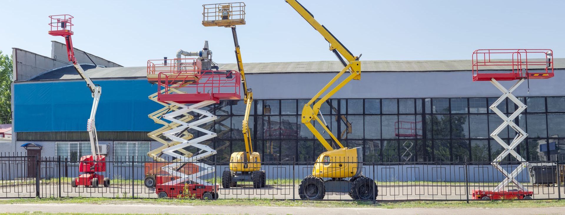 M & M Equipment Scissor Lifts