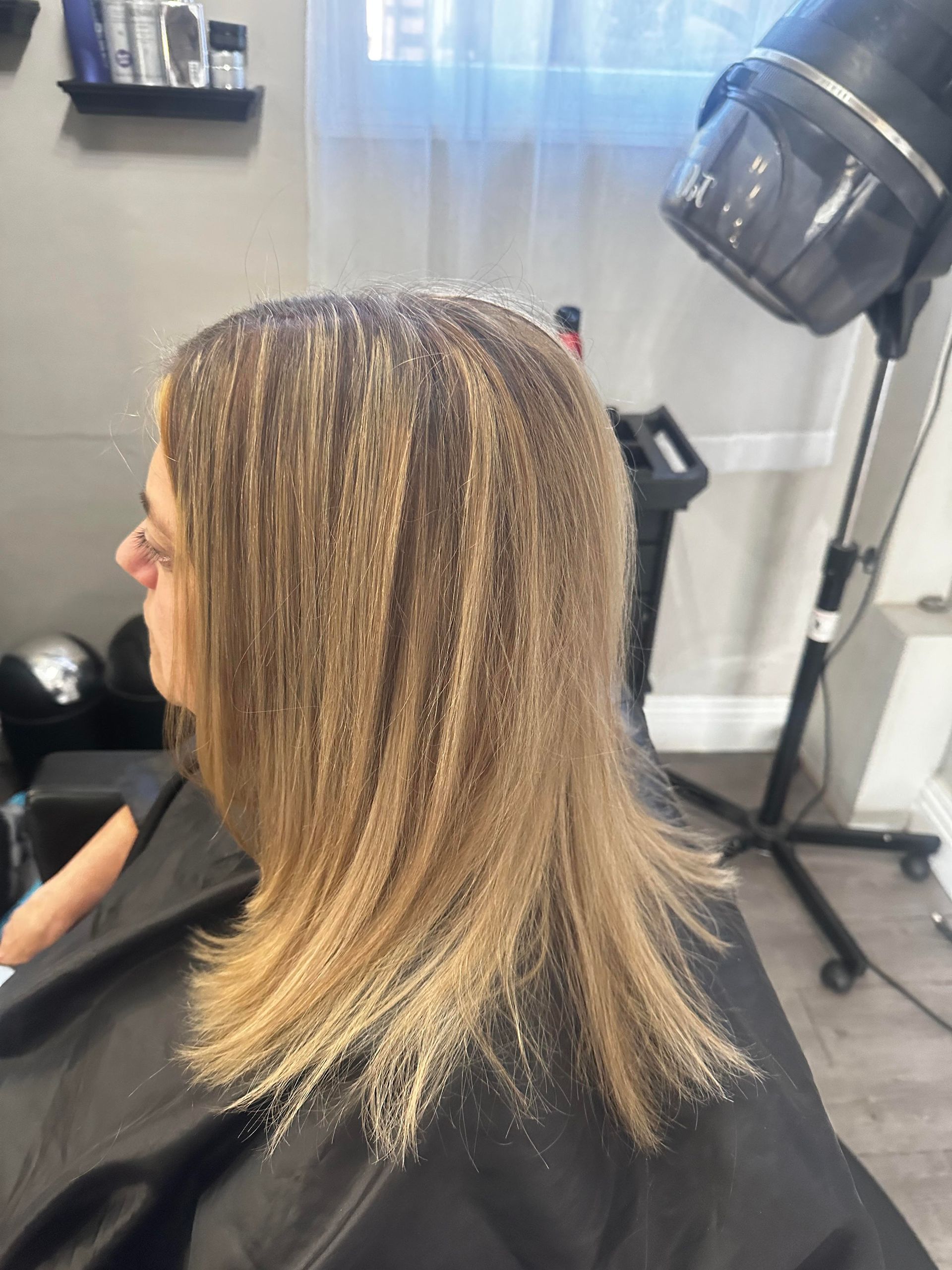 highlights, blonde, brunette, long bob, layers, lowlights