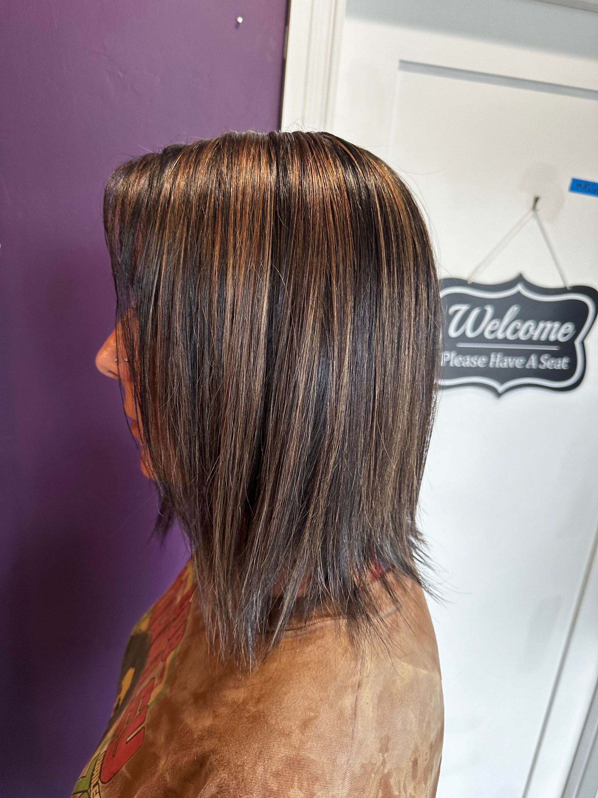 highlights, brunette with highlights, brunette, long bob, shaggy hair, shag cut, layers, layered hair